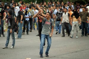 1459151_230028907164131_579577902_n